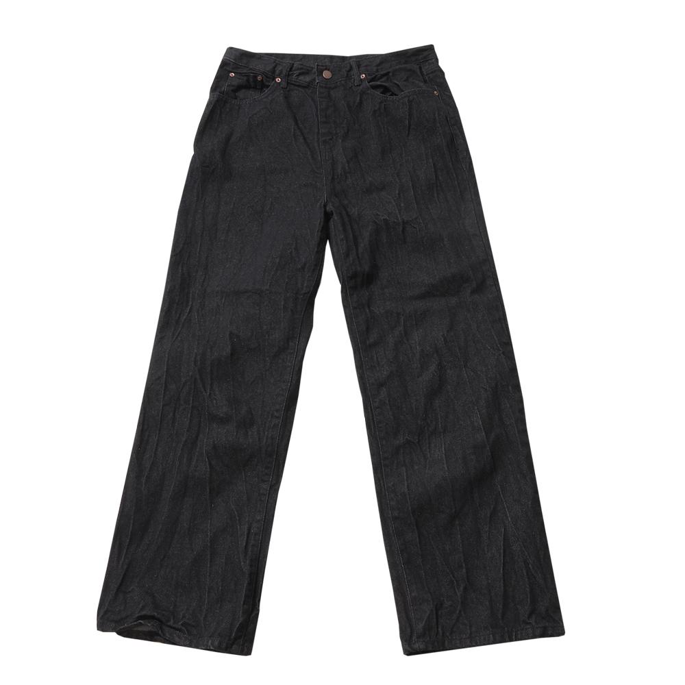 APOSTROPHE COMMA Winkle Pleated Wide Denim Pants (Washed Black)