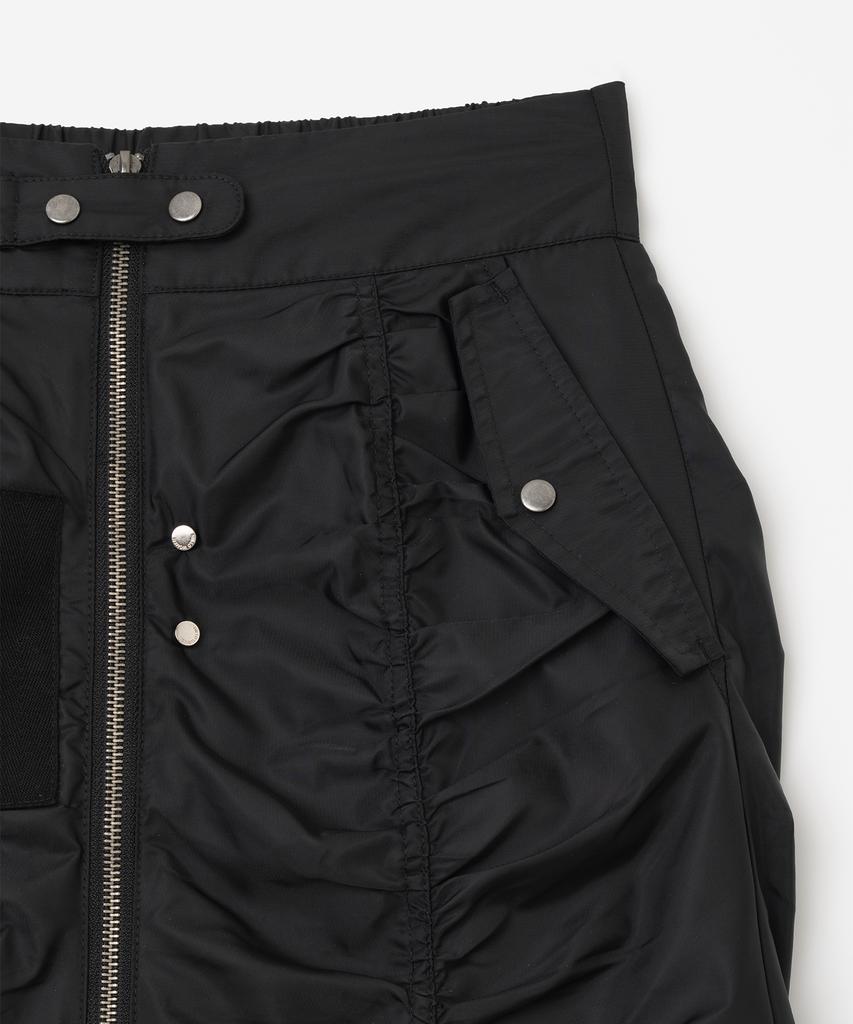 Milo Woman Utility Shirred Zipper Skirt [Black]