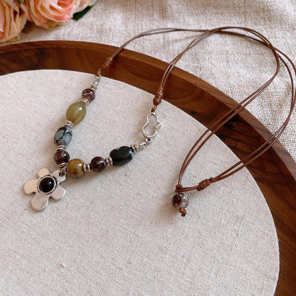 New Chinese beaded woven flower necklace light luxury collarbone chain retro ethnic style versatile necklace