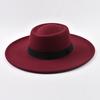 Britischer Stil Filz Fedora Hut Mode 9,5 cm breite Krempe Woll-Bowler Hut Kleid Hut Winter Kirche Jazzmützen chapeu feminino