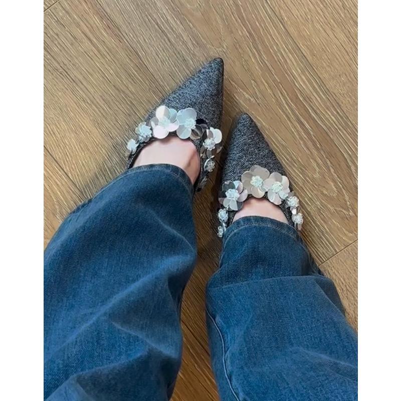 

Sheepskin version~ Leather temperament rhinestone flower pointed single shoes women s French retro Mary Jane shoes commuter high heels 40