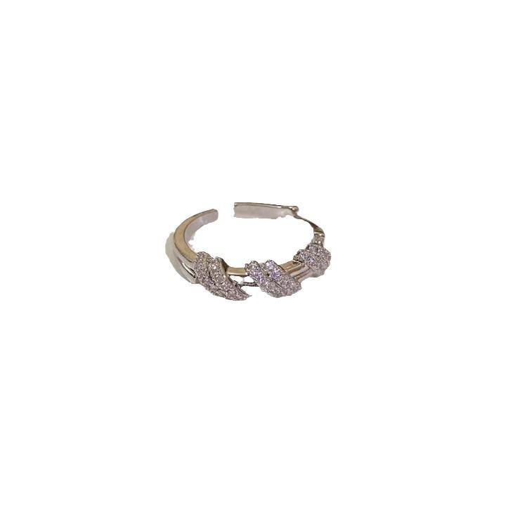 Zircon Striped Open Ring - Fashionable Statement Piece for a Chic, Versatile Look