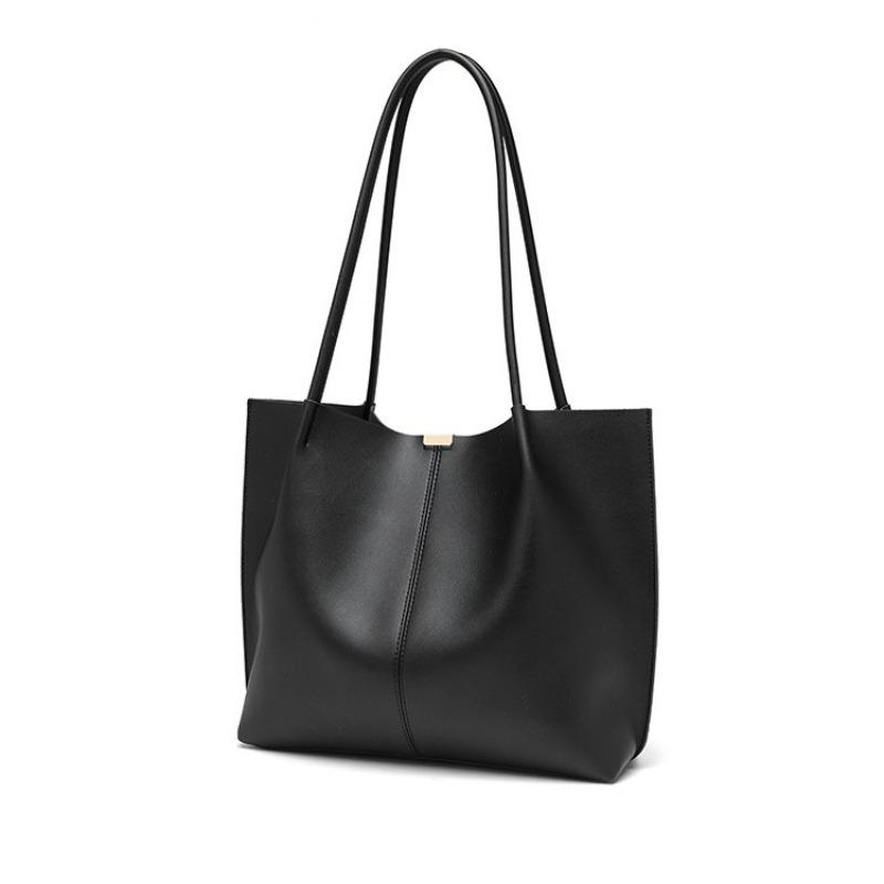 Small-scale Design Tote Bag for Women, Single Shoulder, High-end, Large Capacity, for Daily Commuting.