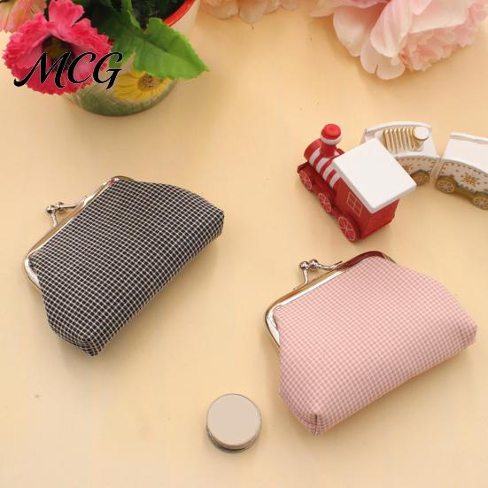 Travel Coin Holder Retro Plaid Purse, Cotton Fabric Small Change Mini Purse Kiss Lock Pouch for Women Coins Cash Earrings Lipstick Storage