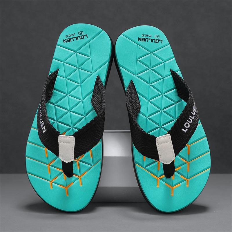 Heißer Verkauf männer Flip-flops Mode Herren Strand Sandalen Outdoor Weiche Sommer Hausschuhe Größe 39-45 2024 Zapatos hombre