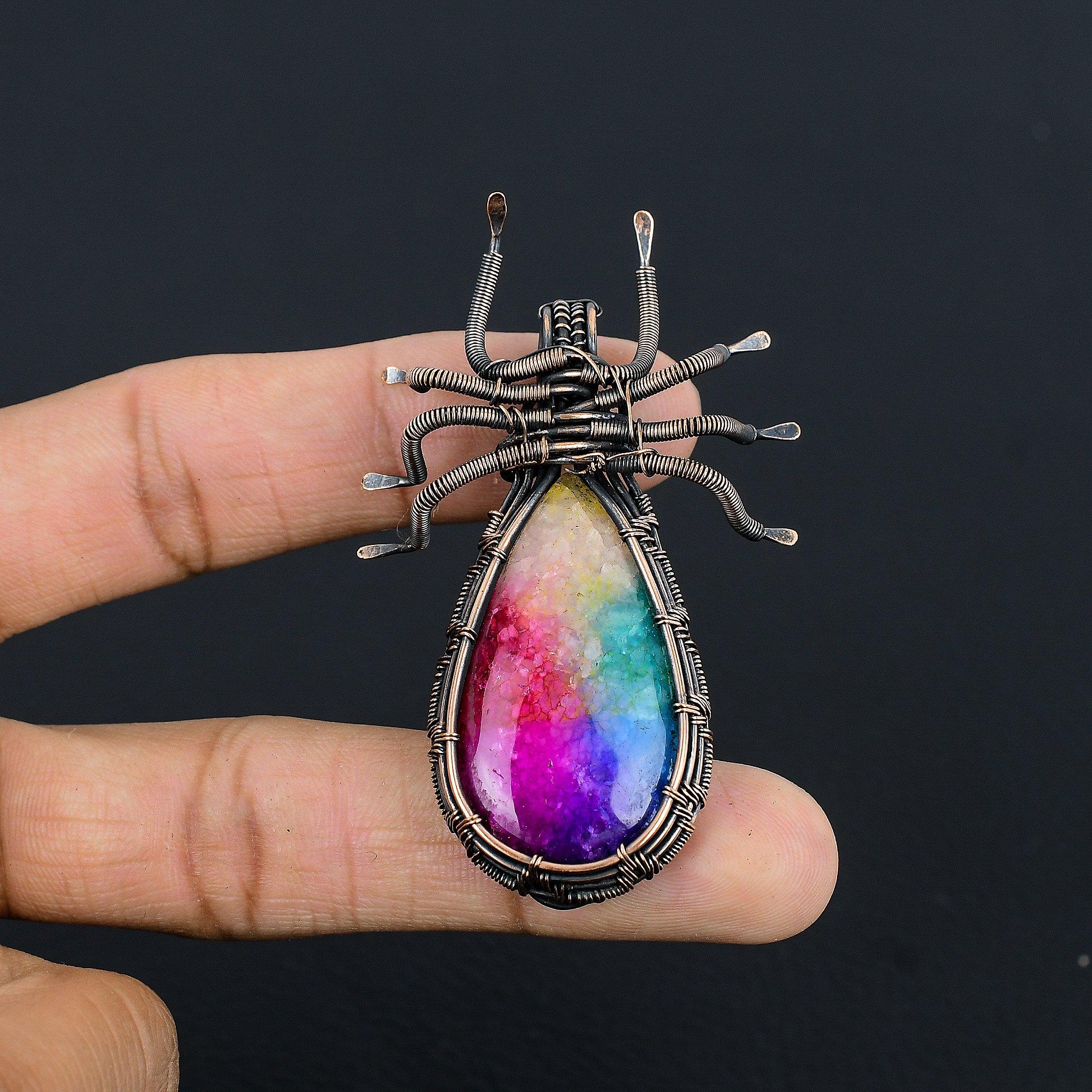 

Кулон из Радужного Солнечного Кварца, обернутый медной проволокой 999 пробы, Ювелирное изделие с подвеской из драгоценного камня ручной работы, Подарки для жены, Новая подвеска 2.55 Inches