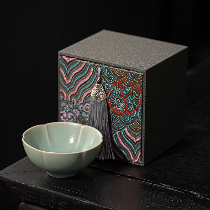 Ru Kiln Sky Blue Crackle Ceramic Tea Cup - Single Tea Tasting Bowl with High-End Gift Packaging