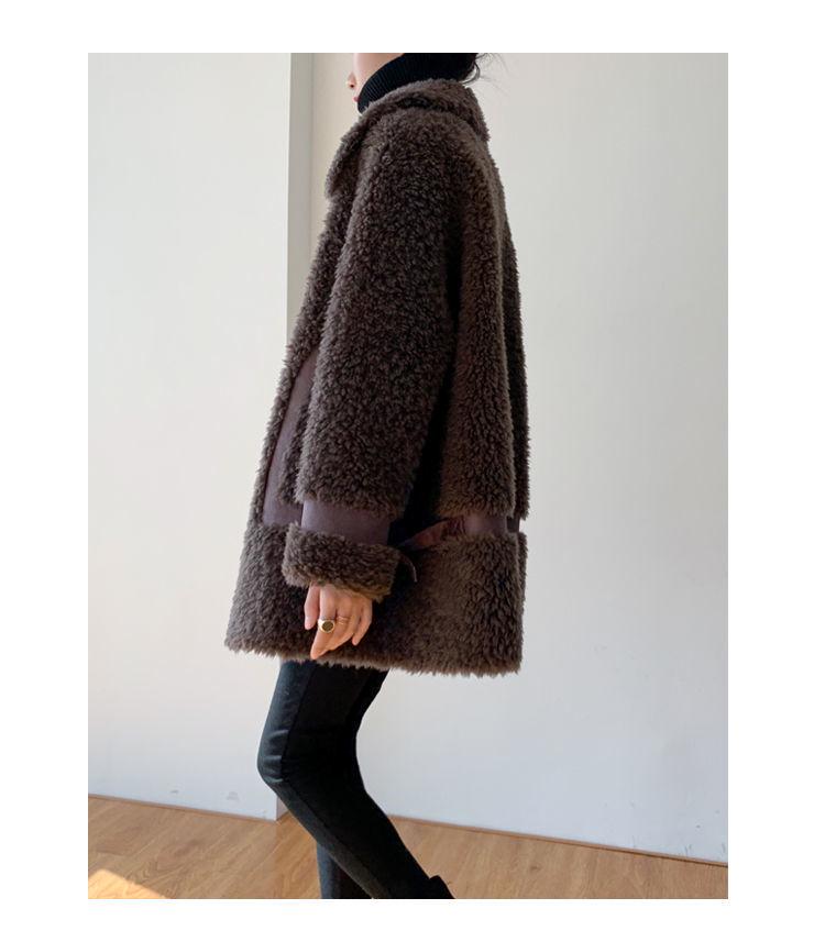 2025 Women's Real Wool Shearling Coat - One-Piece Lambswool Fur Outerwear, Off-Season Style