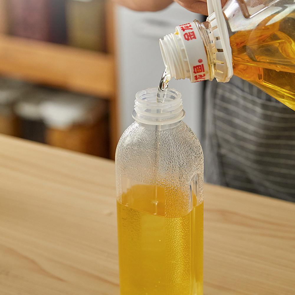 Kitchen Squeeze Oil Pot Oil Bottle Dispenser Leak Proof Oil Spray Pot