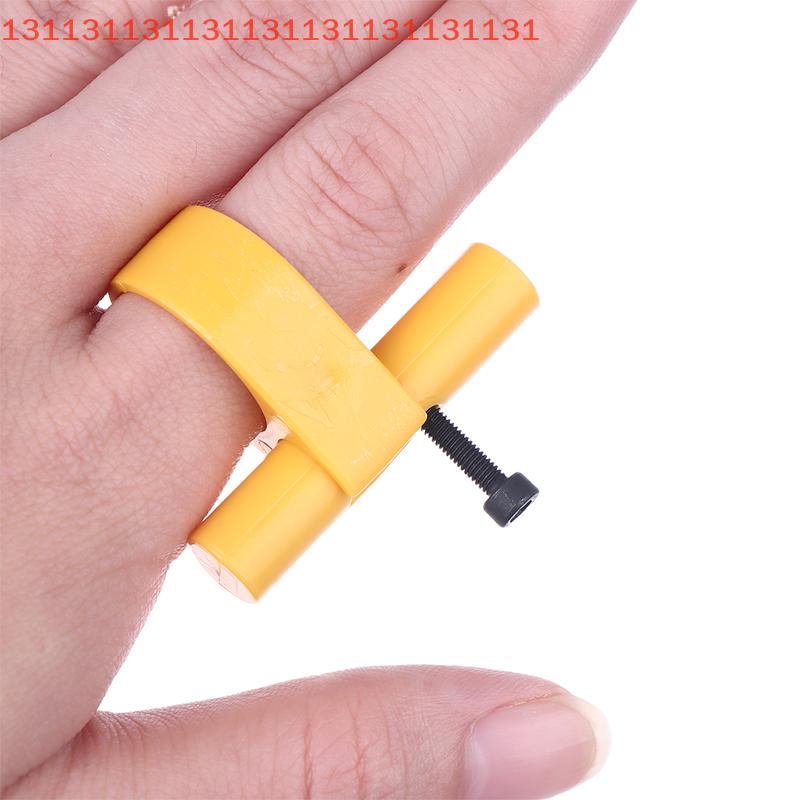 Fingerring Dekompressions-Artefakt Spielzeug Schlüsselanhänger Werfer Modell Schlüsselring Für Jungen Kinder Spielzeug Zubehör Stressabbau Geschenk