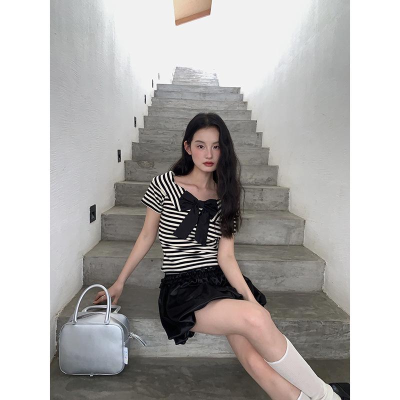 Interpret Beauty 2025 Summer French Sweet Off-Shoulder Striped T-Shirt, S5018