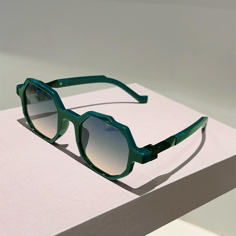 

Comfortable Durable High Quality Retro High End Edgy Punk Trendy Travel Friendly Female For Both Male Sun Glasses