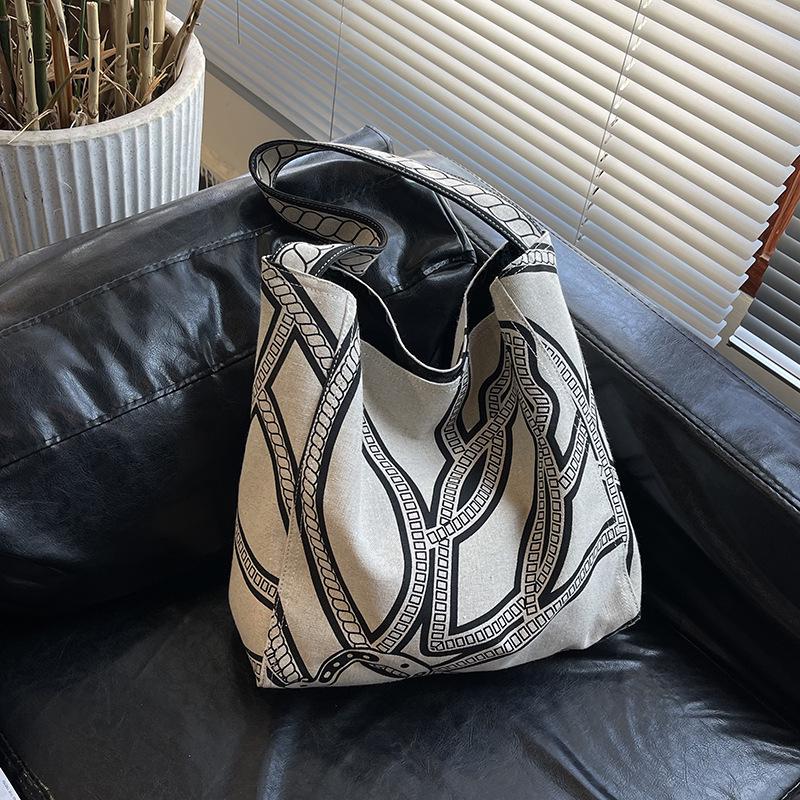Mori Girl Lazy Style Large Capacity Linen Shoulder Bag - Women's Niche Totem Design Shopping Bag