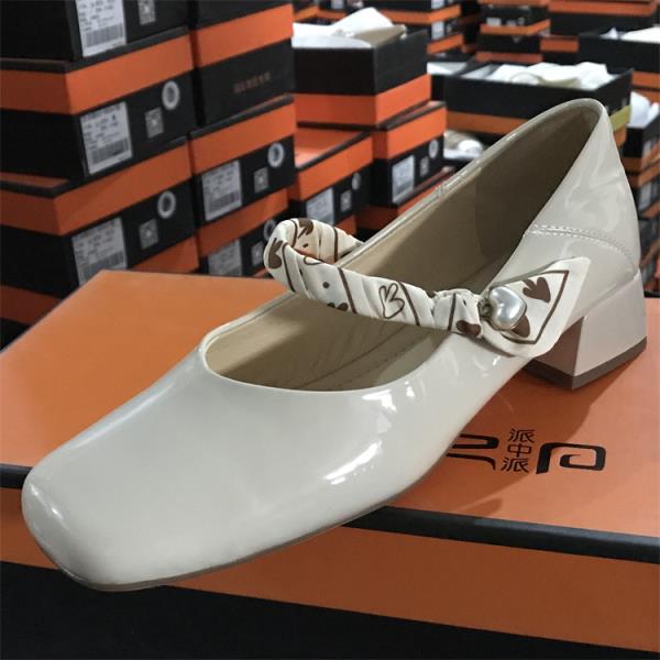 

Fashion Black Patent Shoe Genuine Leather Retro Pumps Sandals Ladies Mary Jane Square Heel Shallow Mouth All-Match African Lolita Spring 35