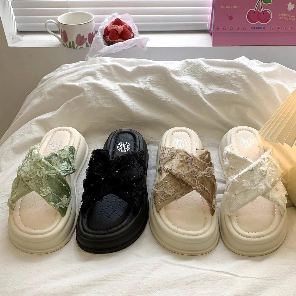 Beautiful fairy style slippers female summer wear 2025 new thick bottom heightened non-slip skirt beach cool slippers