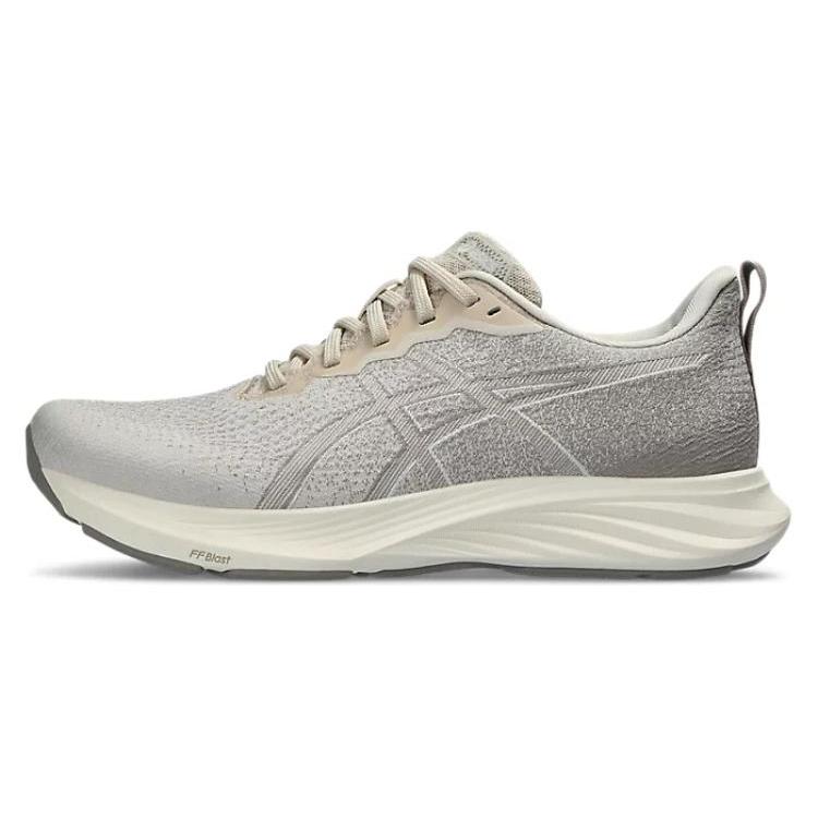 

New Asics Dynablast 4 Oatmeal Moonrock Women s 1012B513-250 37.5