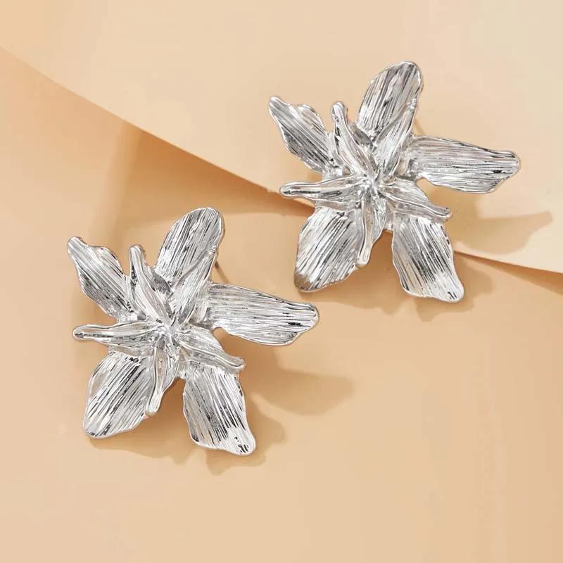 New Vintage Metal Gold Color Flower Big Earrings For Women Fashion Geometric Floral Drop Earrings Statement Zircon Party Gifts