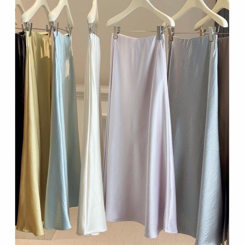 Popular temperament Liu Guang soup skirt~ acetic acid satin fishtail skirt skirt skirt women's spring new thin hip skirt