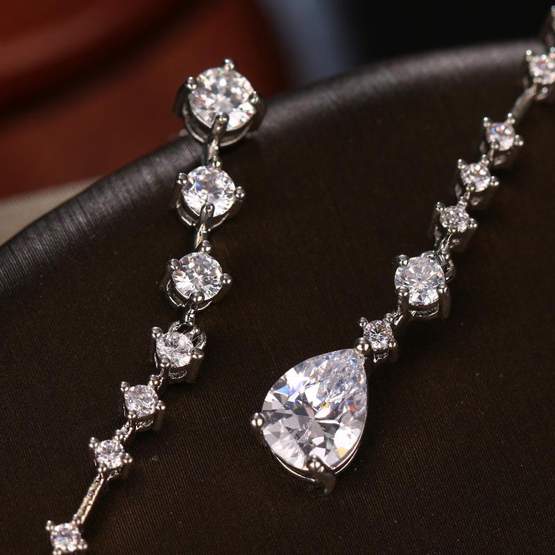 Elegant Long Teardrop Zircon Earrings for Weddings and Banquets