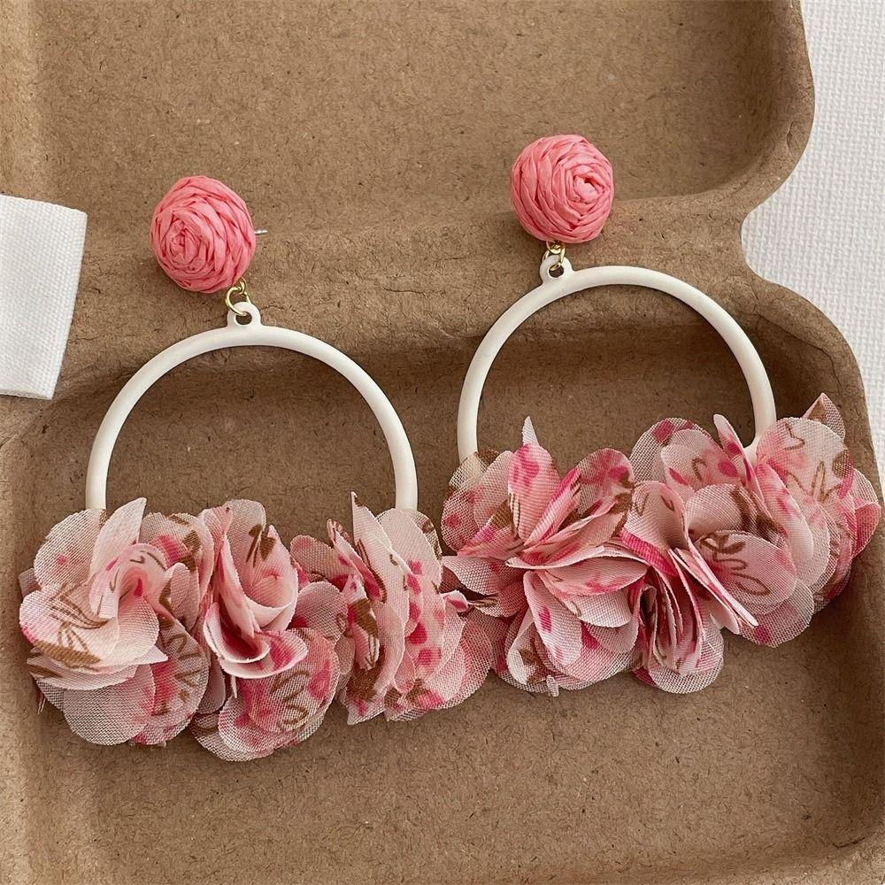 Runde hohle Netz-Blumen-Ohrringe Süße Hängeohrringe Elegante übertriebene Ohrringe Frauen