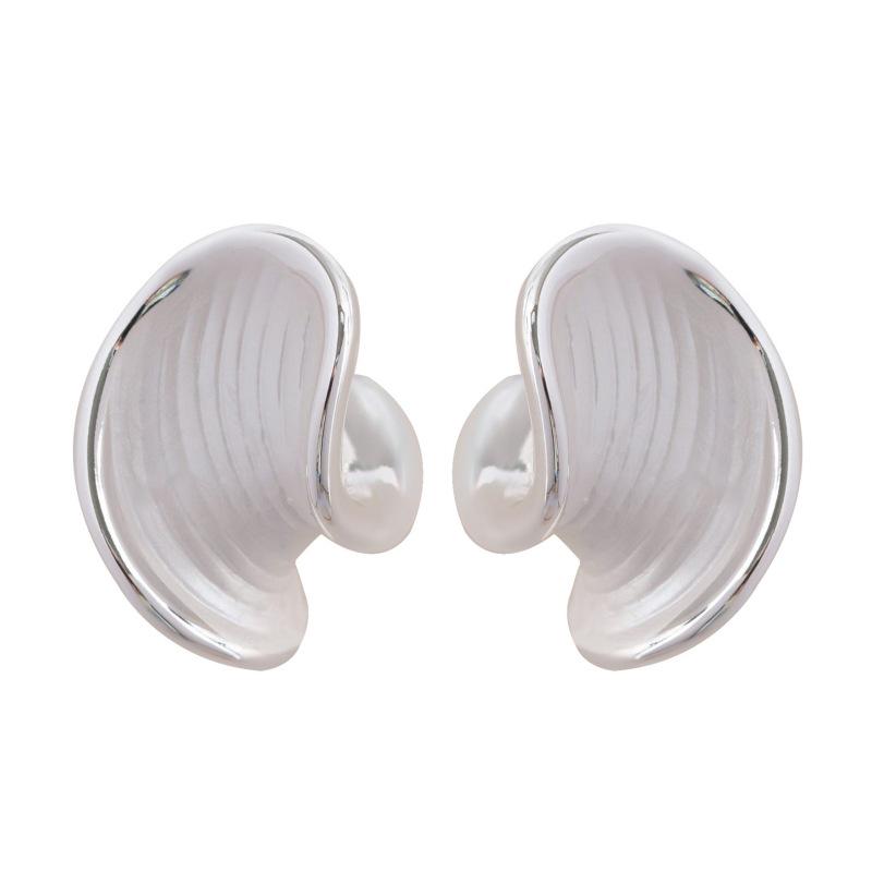 Elegant Ruffled Petal Stud Earrings: Fashionable, Versatile & Trendy Ear Jewelry for Women.