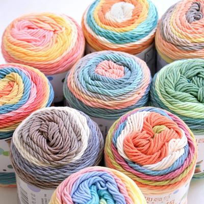 Aparatos de costura y tejido – Lana