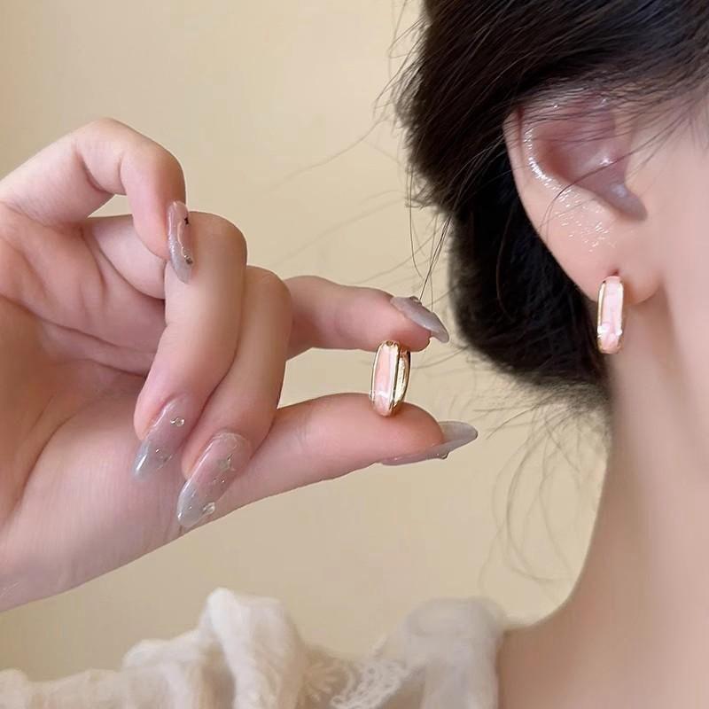 

Летние женские серьги 2024 года в стиле легкой роскоши с геометрическим дизайном - Элегантные серьги-кольца розовый