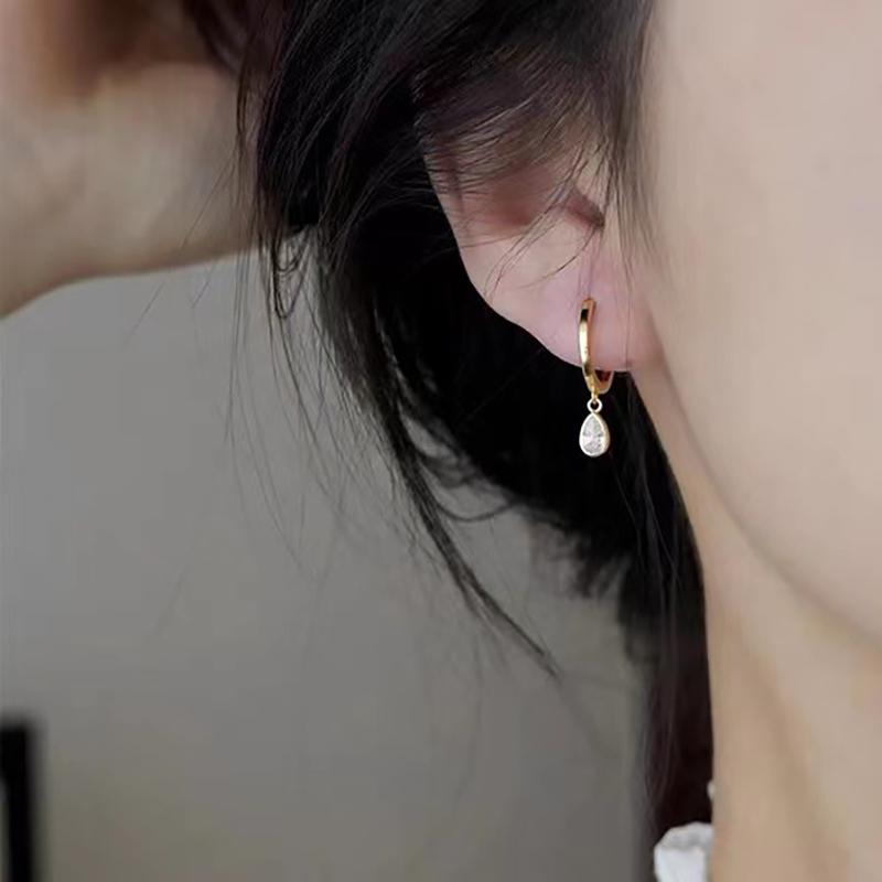 ANENJERY Water Droplet Zircon Pendant Earrings for Women Men Simple Niche Cool Wind Temperament Jewelry Gifts Wholesale