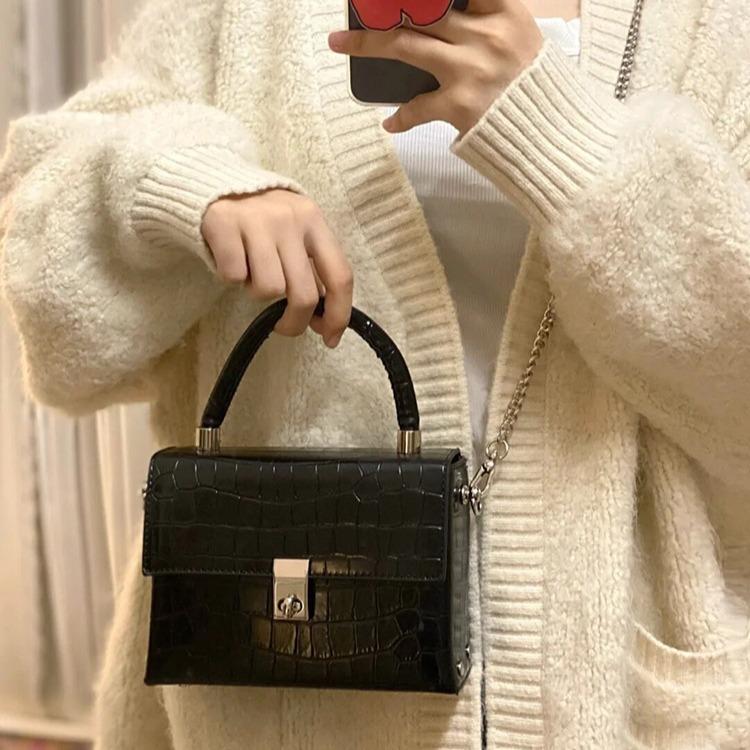 

Летняя сумка с крокодиловым узором для женщин, модная трендовая сумка через плечо для женщин, высококачественная сумка с цепочкой на плечо, маленькая квадратная сумка