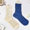 2pcs DIY Knitting Sock Display Stand Adjustable Size Hand-Knitted Sock Stretcher Wooden Craft Lasers Cut Sock Blockers Template