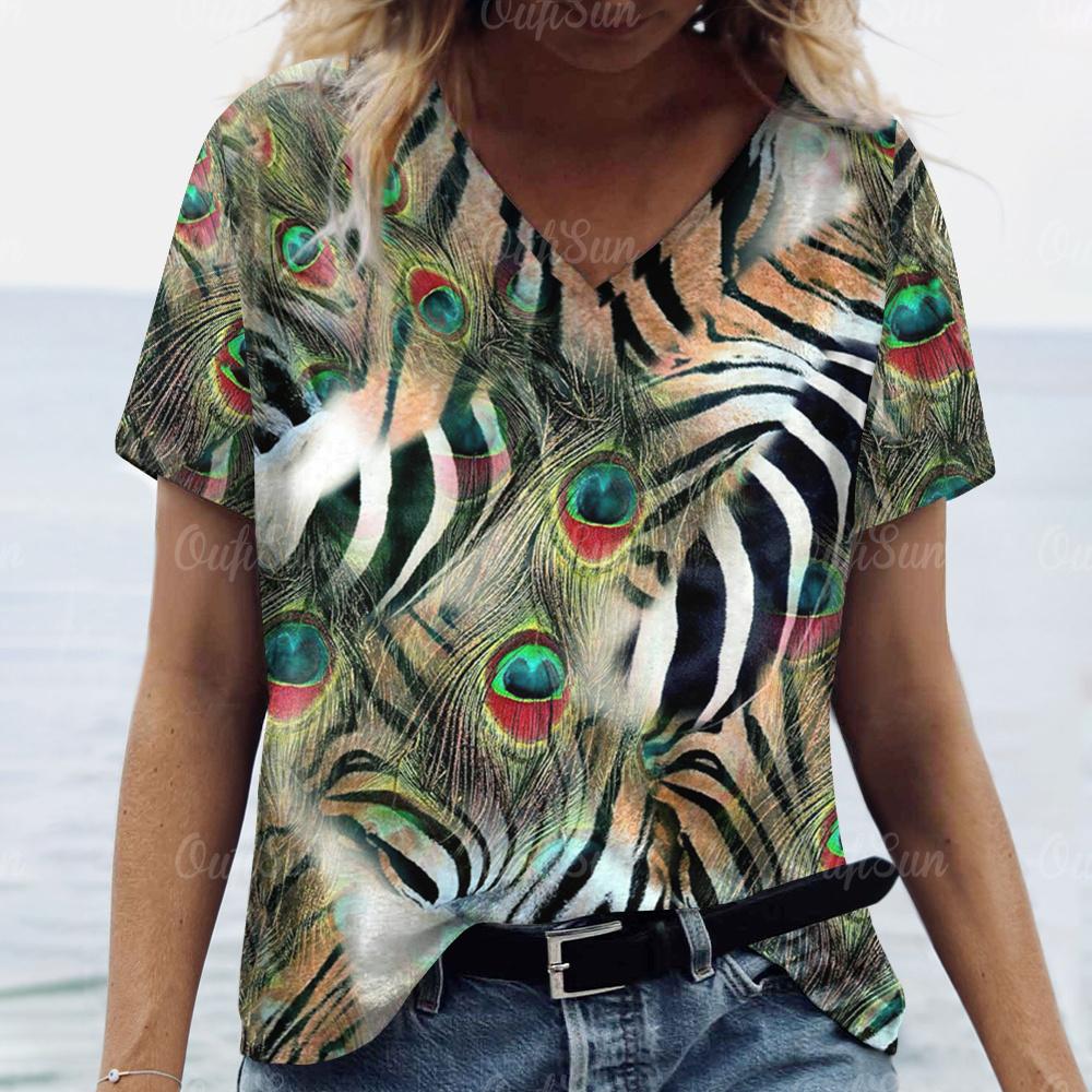 2024 New Women T-shirt Peacock Feather Print Plus Size Top Summer Women's Trend Clothing Fashion Short Sleeve Shirt V-Neck Tees