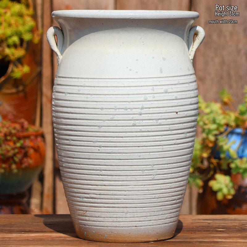 Hoher Handgefertigter Keramikkrug für Sukkulenten und Orchideen