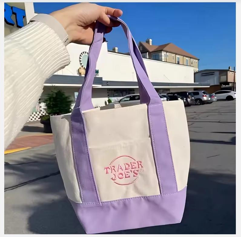 Trader Joe'S Women'S Floral Tote Bag - Stylish & Spacious Beach Bag, Perfect For Summer Vacations, Shopping & Casual Outings