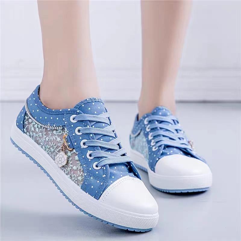 Women Shoes 2025 Summer Casual Shoes Cutouts Lace Canvas Hollow Breathable Platform Flat Shoes Woman Sneakers