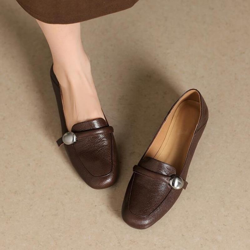Fashion French Retro One Foot Shallow Mouth Single Shoe for Women Round Toe Mid Heeled Loafers For Work Small Leather Shoes For Women
