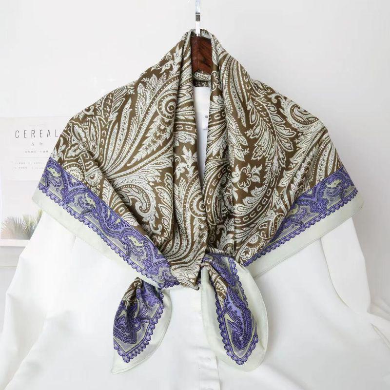 Black and White Animal Print Faux Silk Twill Scarf - 90x90CM Autumn/Winter Shawl for Women