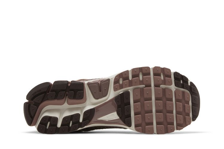Nike Zoom Vomero 5 Dusted Clay