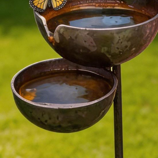 Metal Bird Bath Rustic Vintage Rain Catcher Garden Stake with 3-Tiered Bath Bowls Outdoor Bee Watering Station for Outside
