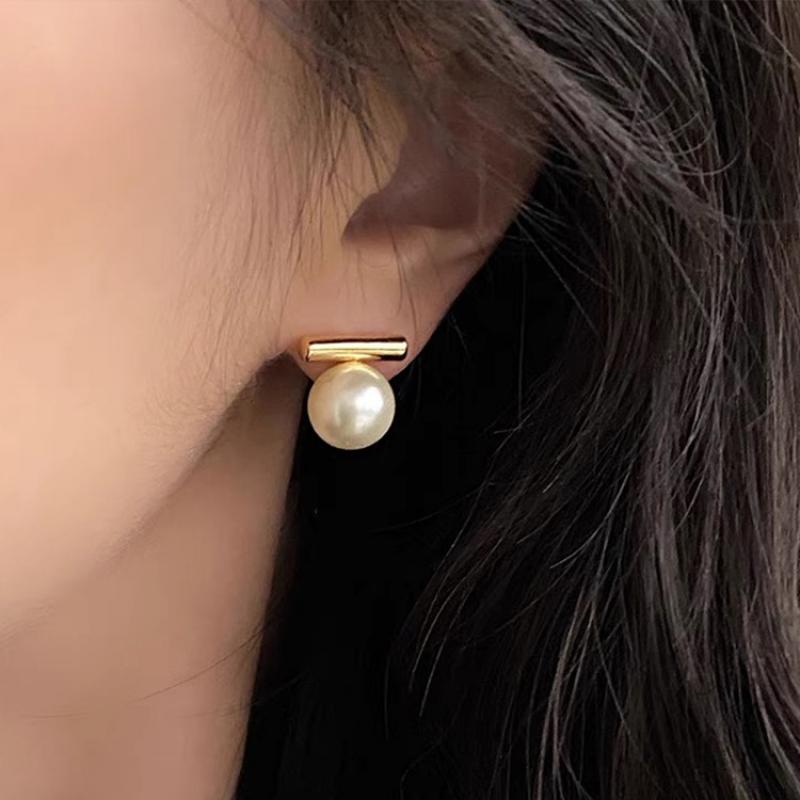 New Arrival Korean Simple One-Word Metal Simulated-Pearl Stud Earrings for Women Fashion Sweet Grey Pearl Jewelry Gifts