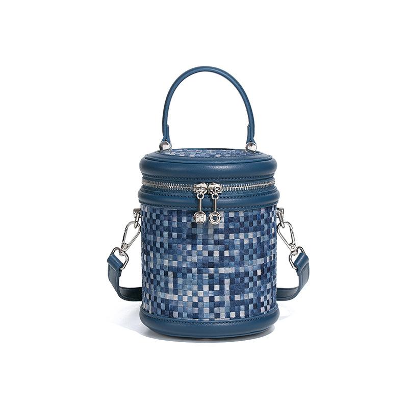 

Portable bucket bag, female contrasting color, new trend woven bag, one shoulder oblique span cosmetic bag, niche versatile cylinder bag
