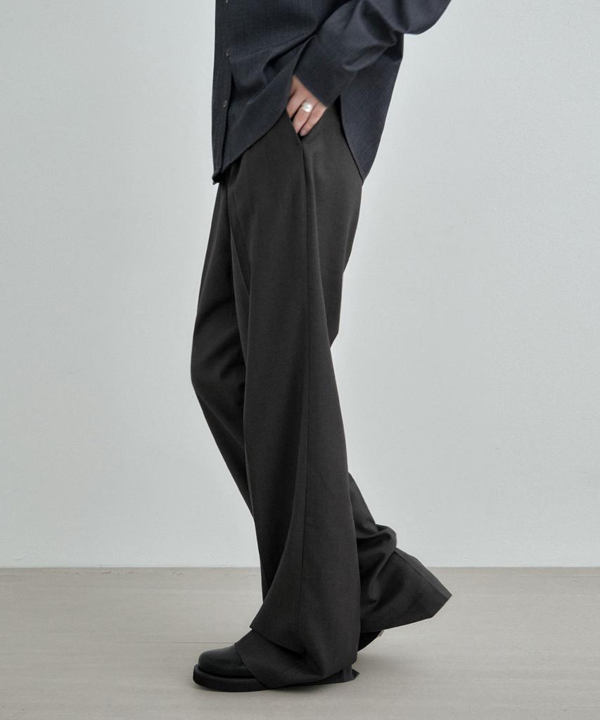 MONGDOL Single-Pleat Wide Slacks Charcoal Mdpt025Charcoal