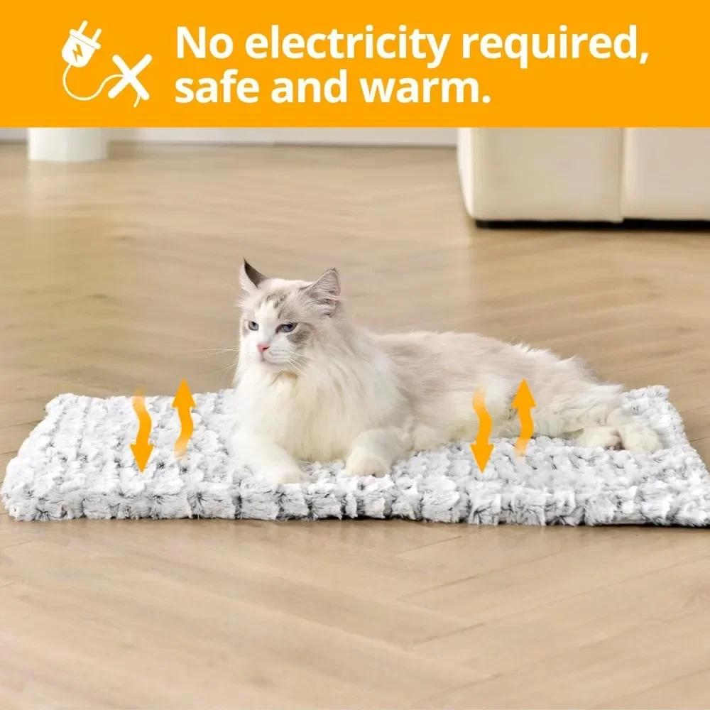 Self-Heating Dog Bed Pet Self-Warming Pad Mat Electric-Free Heating Mat Ideal for Dogs and Cats Heated Cat Blanket Machine Washable High Quality