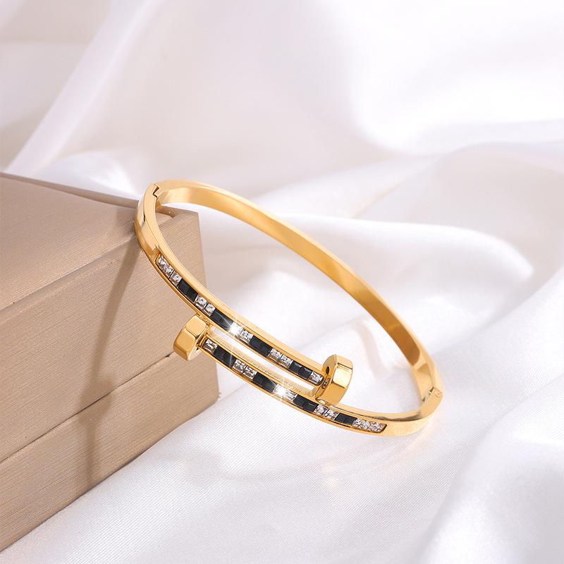 Starry Sky Silver Titanium Steel Bracelet for Women - High-End, Versatile, Full Diamond, Non-Fading Fashion Accessory