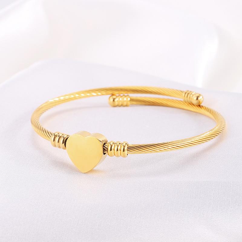 Titanium Steel Bracelet - Heart-shaped Steel Wire Cross Bead Beaded Open Bracelet for Women, Featuring Simple Design and Being A Niche Item.