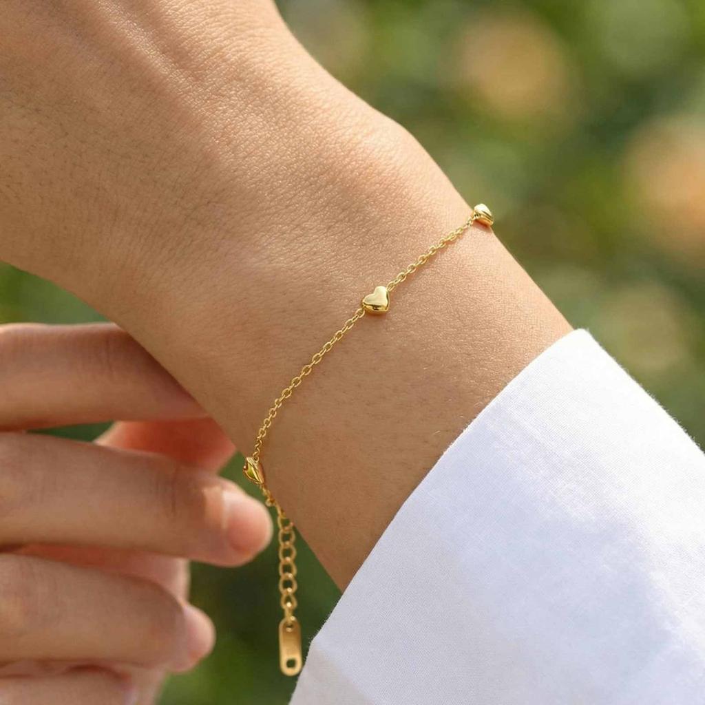 Small Dainty Mini Heart Chain Bracelets for Women 18K Gold Plated Stainless Steel Chain Bracelet Simple Jewelry Gift