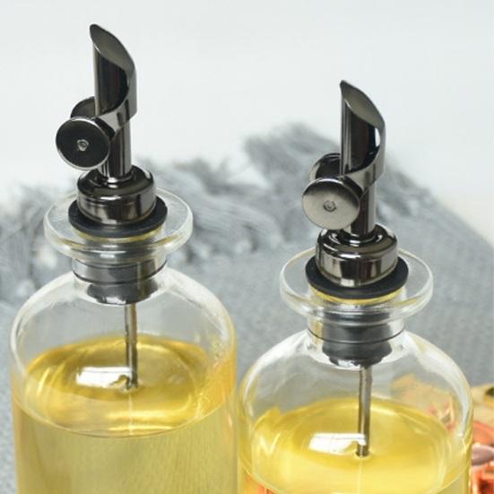Stainless Steel Auto Wine Pourer Coffee Syrup Dispenser Gravity Flipping Dust Lid Olive Oil Liquor Bottles Metal Pour Spout