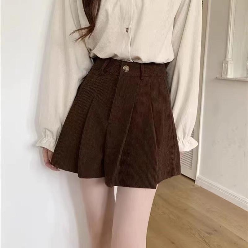 Autumn Preppy High-Waisted Corduroy A-Line Pleated Shorts - Slimming Casual Style for Women