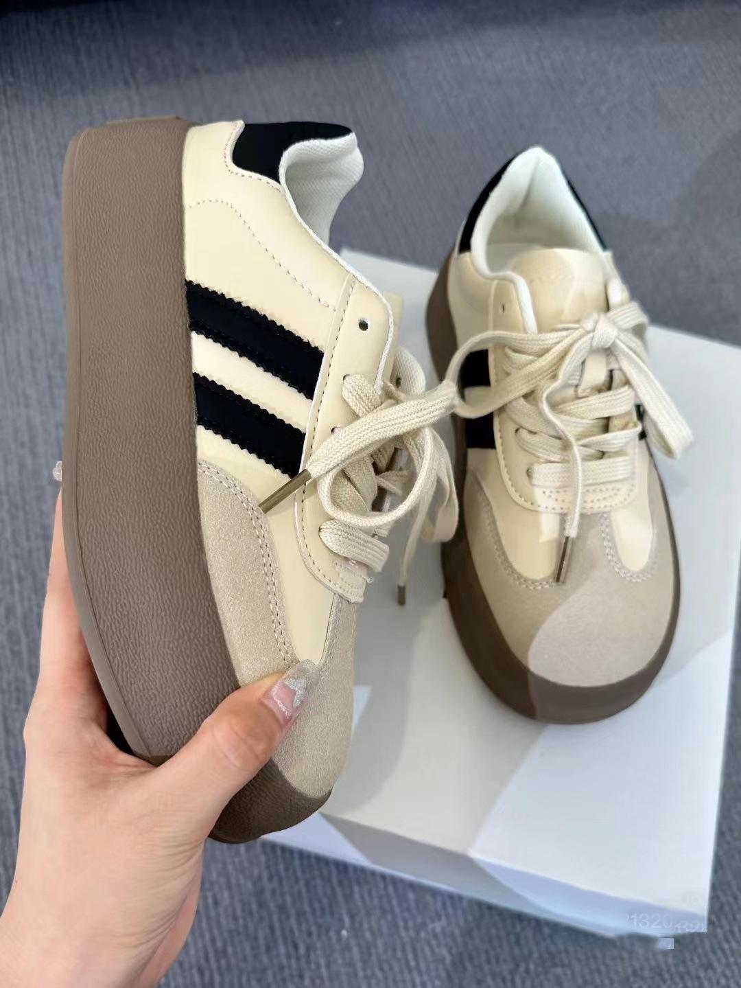 

Внутрішнє збільшення висоти 7 см Німецькі тренувальні кросівки жіночі кросівки 2025 нові на товстій підошві Forrest Gump татові кросівки шкіряні повсякденні спортивні маленькі білі кросівки 39