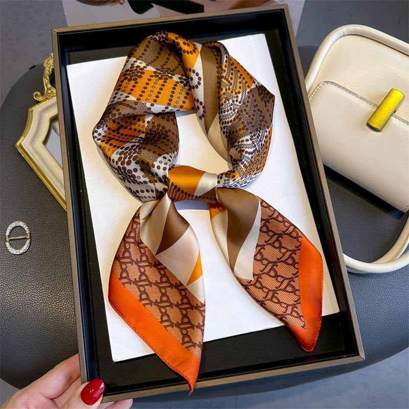 

Весна Лето Новый Женский Принт Шелковый Шарф Высокое Качество Роскошный Бренд Повязка для Волос Фуляр 70*70см Лента Хиджаб Мягкий Шейный Платок 70X70cm