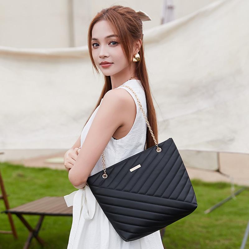 New Fashion Twill Women's Bag, Simple Casual Long-standard Shoulder Handbag, One Piece.